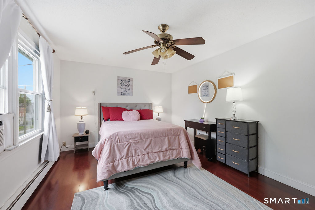 153 Maple Street Manchester CT 06040
