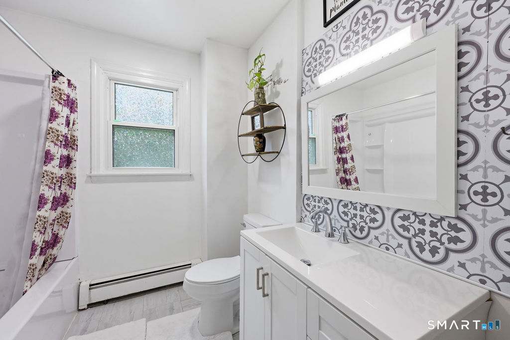 153 Maple Street Manchester CT 06040
