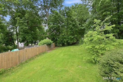 153 Maple Street Manchester CT 06040