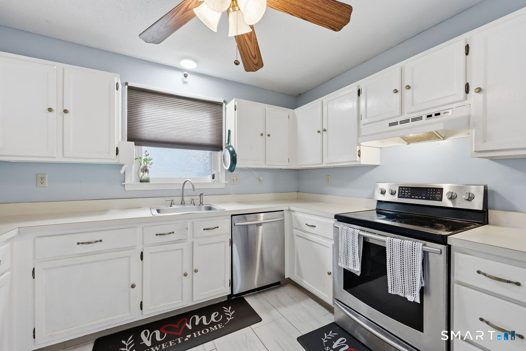 153 Maple Street Manchester CT 06040