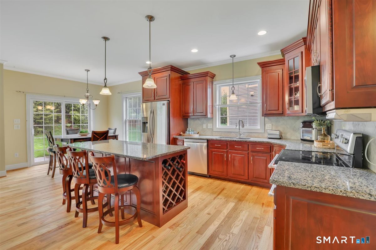 17 Birmingham Circle Farmington CT 06085