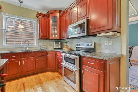 17 Birmingham Circle Farmington CT 06085