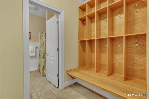 17 Birmingham Circle Farmington CT 06085