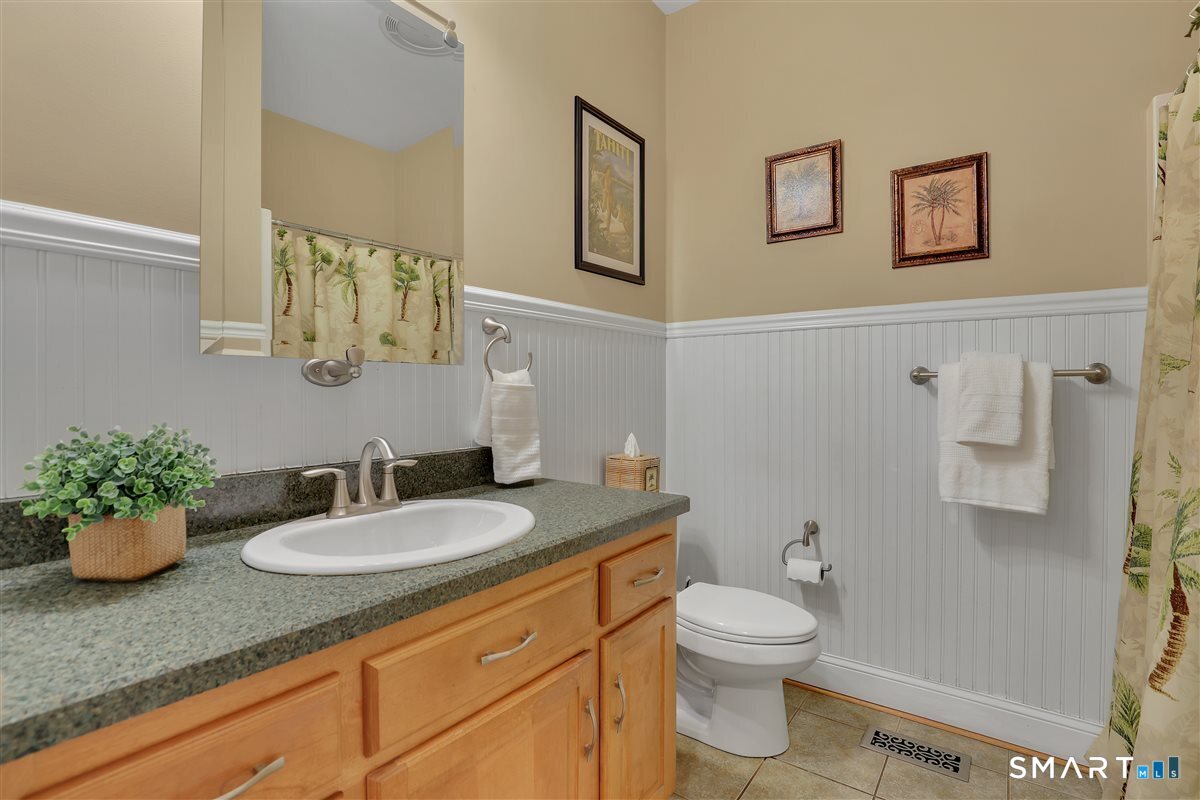 17 Birmingham Circle Farmington CT 06085