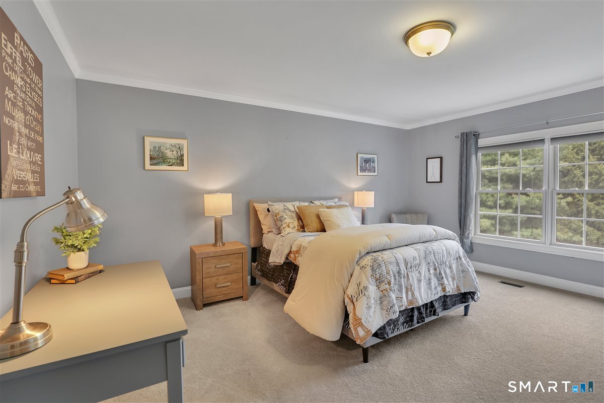17 Birmingham Circle Farmington CT 06085