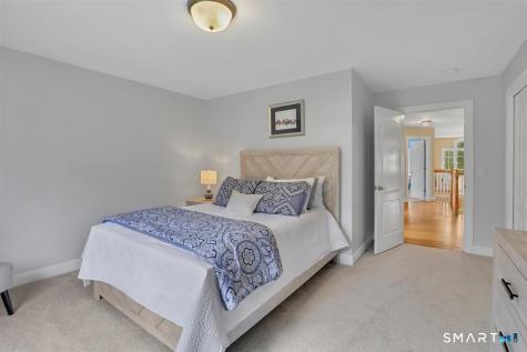 17 Birmingham Circle Farmington CT 06085