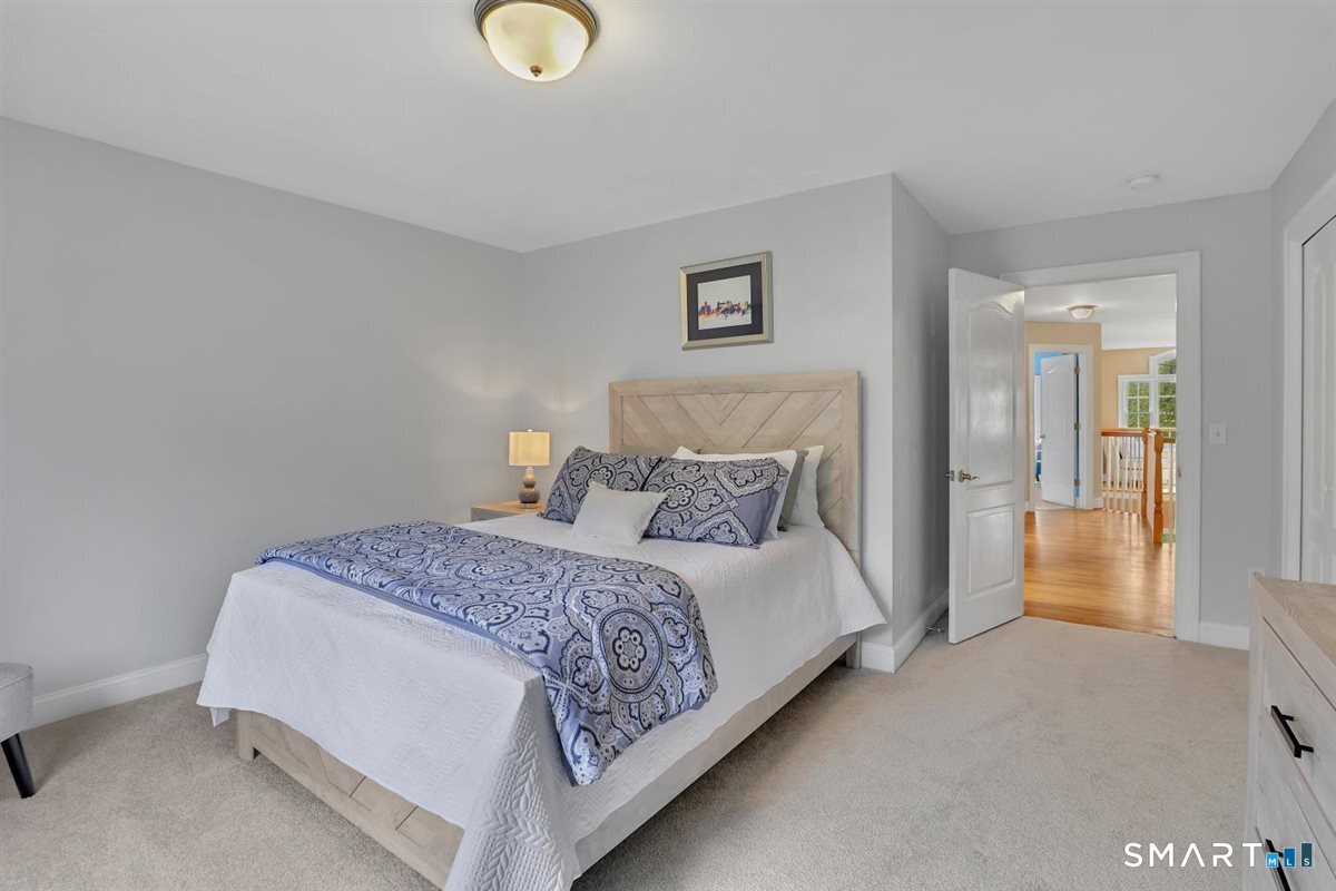 17 Birmingham Circle Farmington CT 06085