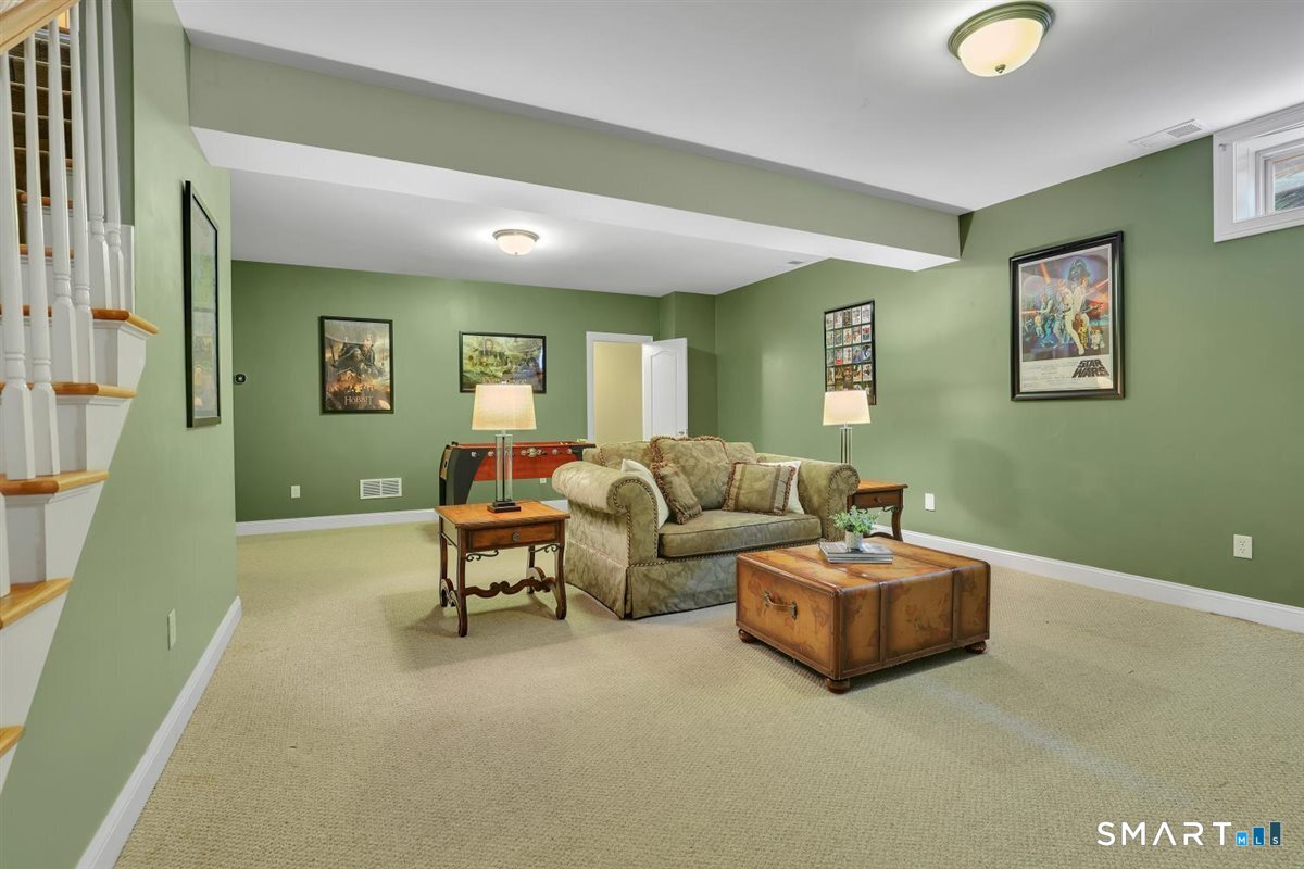 17 Birmingham Circle Farmington CT 06085