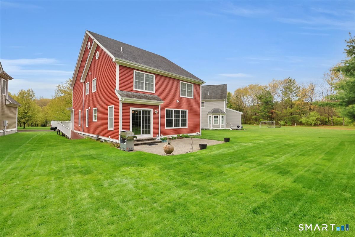 17 Birmingham Circle Farmington CT 06085