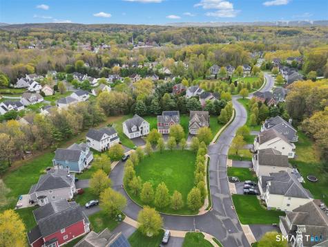 17 Birmingham Circle Farmington CT 06085