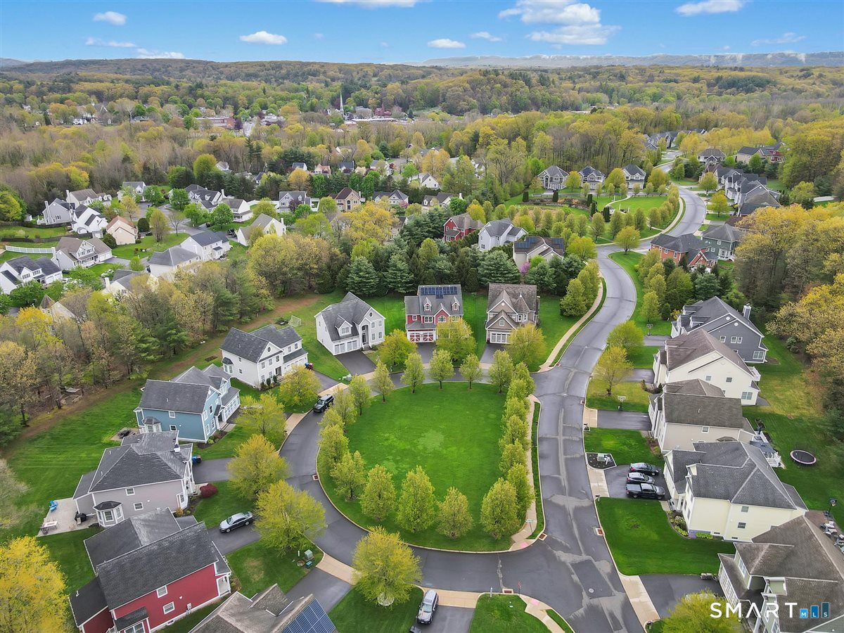 17 Birmingham Circle Farmington CT 06085