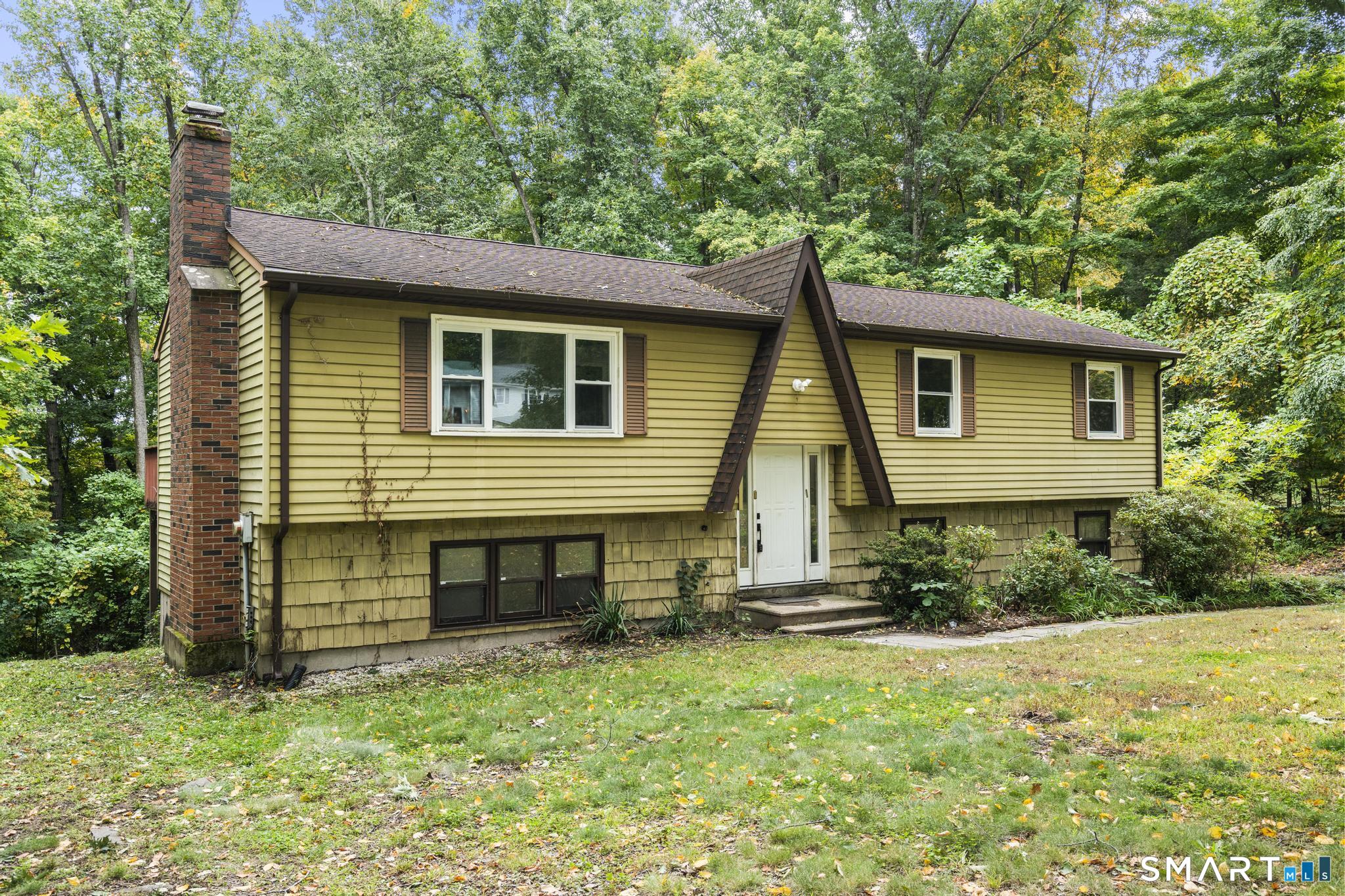 32 Woodhaven Drive Burlington CT 06013