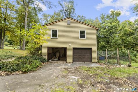 32 Woodhaven Drive Burlington CT 06013