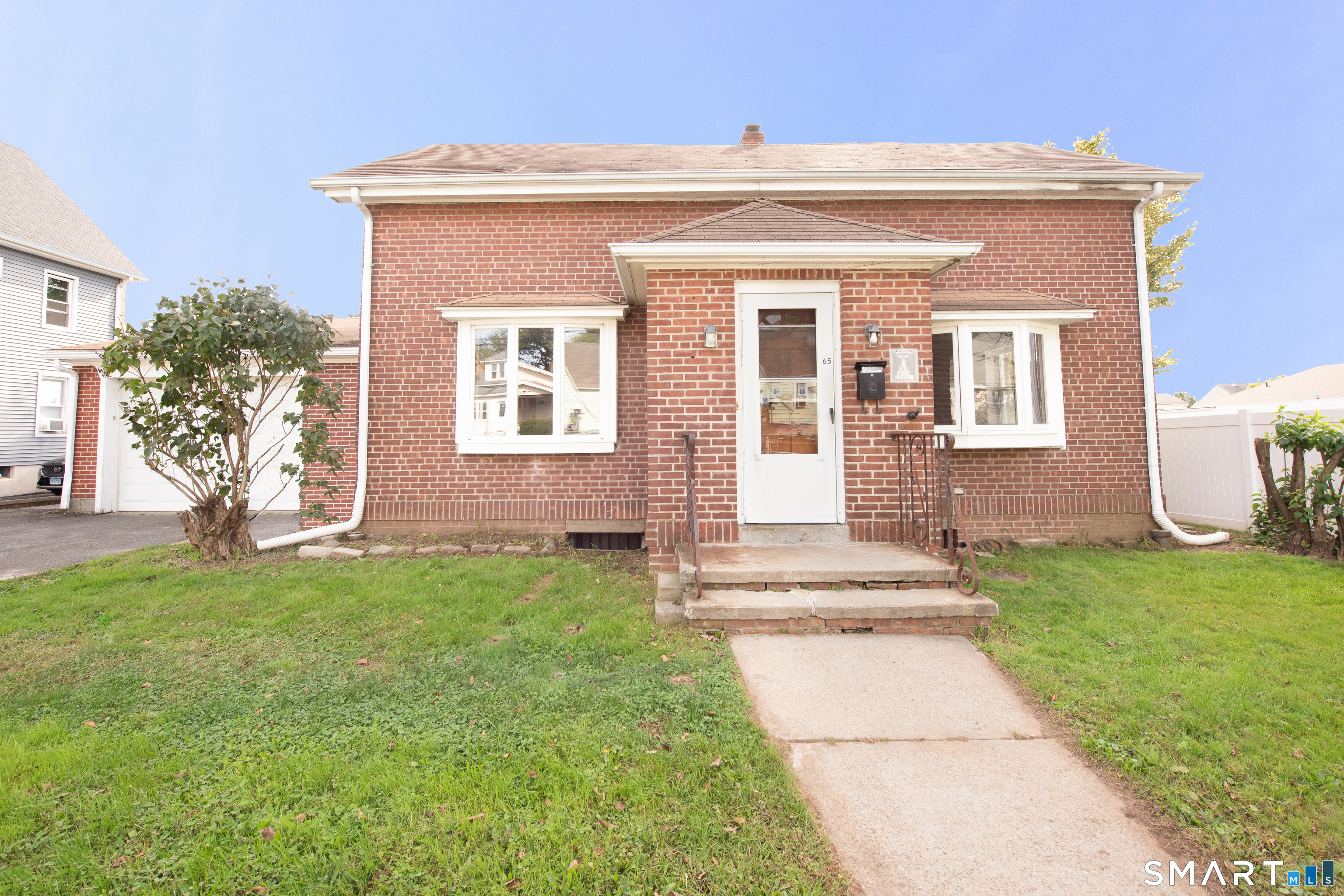 65 Arlington Street Bridgeport CT 06606