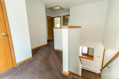 29 Crooked Trl Extension Woodstock CT 06281