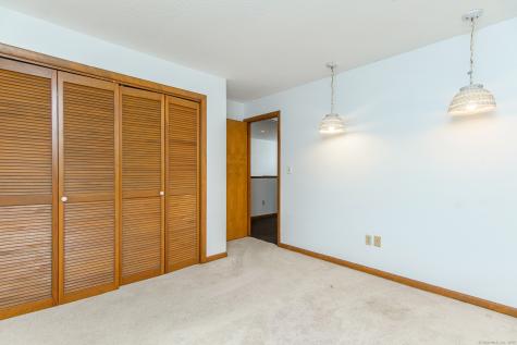 29 Crooked Trl Extension Woodstock CT 06281