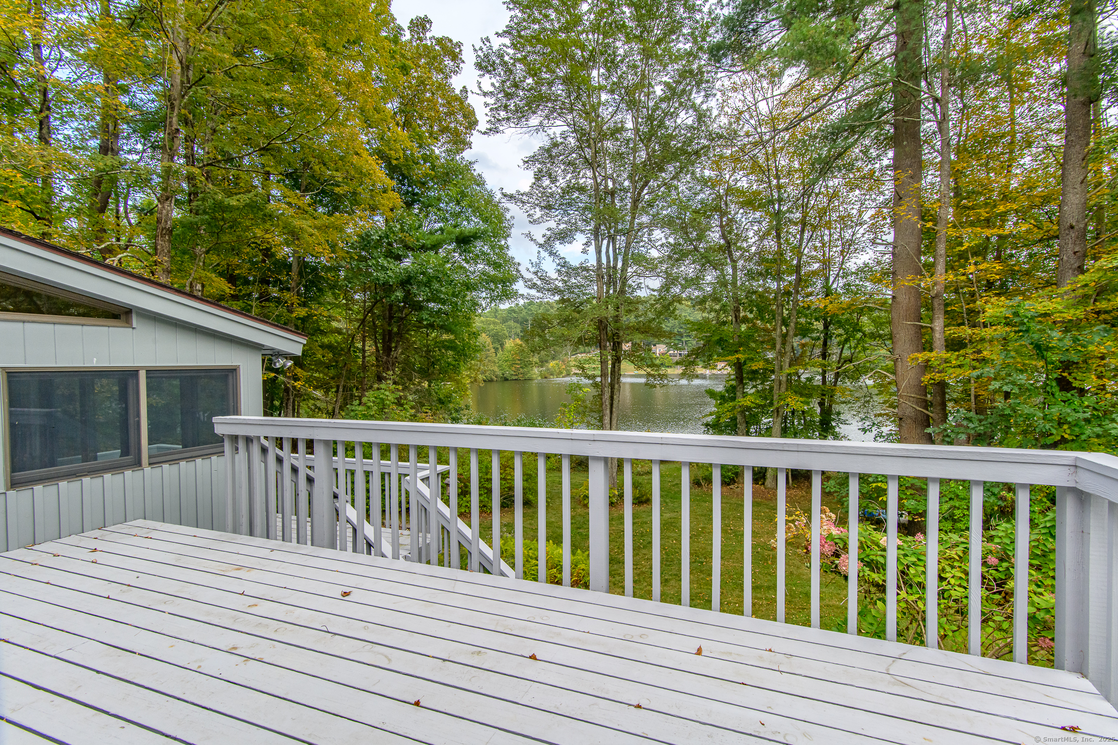 29 Crooked Trl Extension Woodstock CT 06281