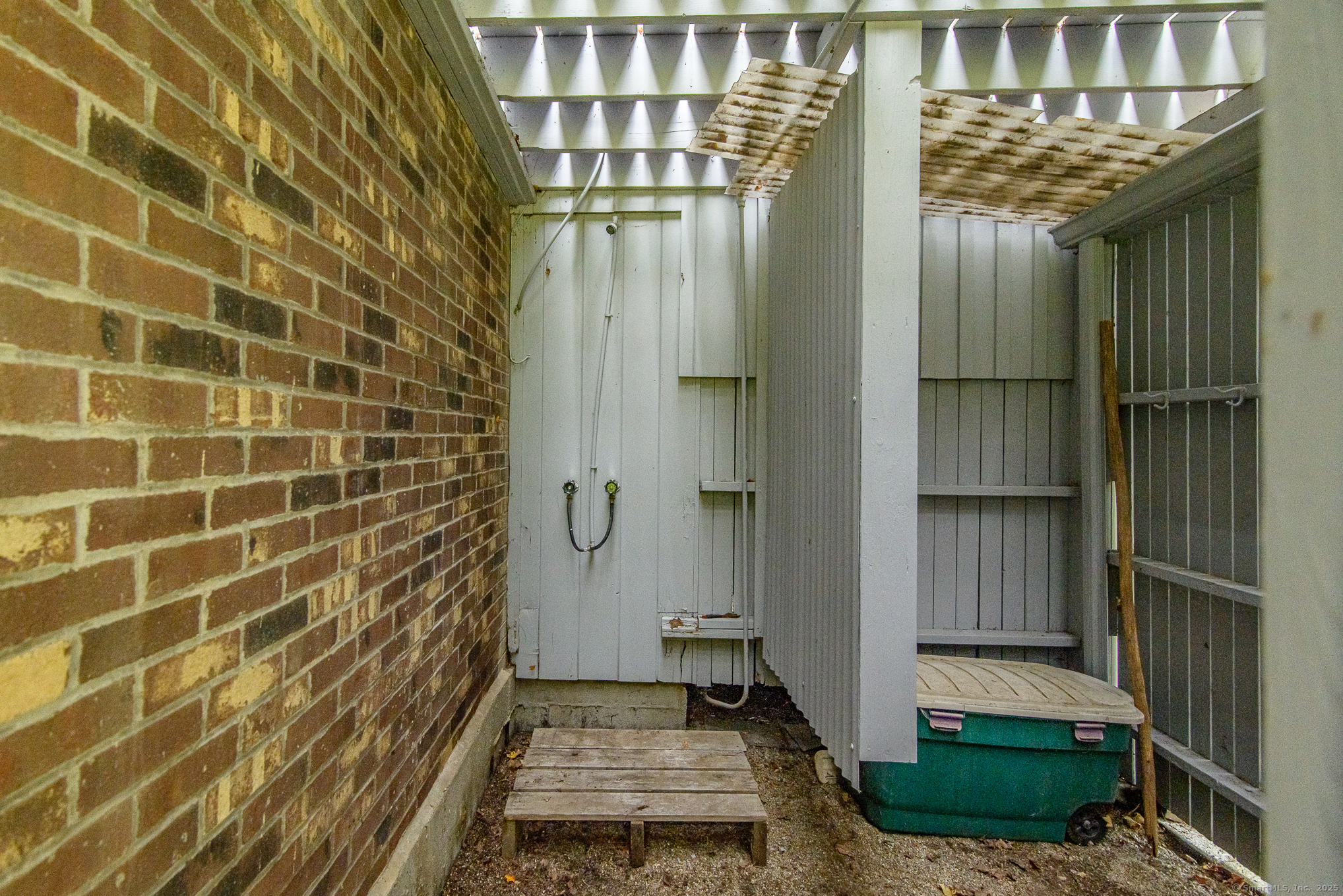 29 Crooked Trl Extension Woodstock CT 06281