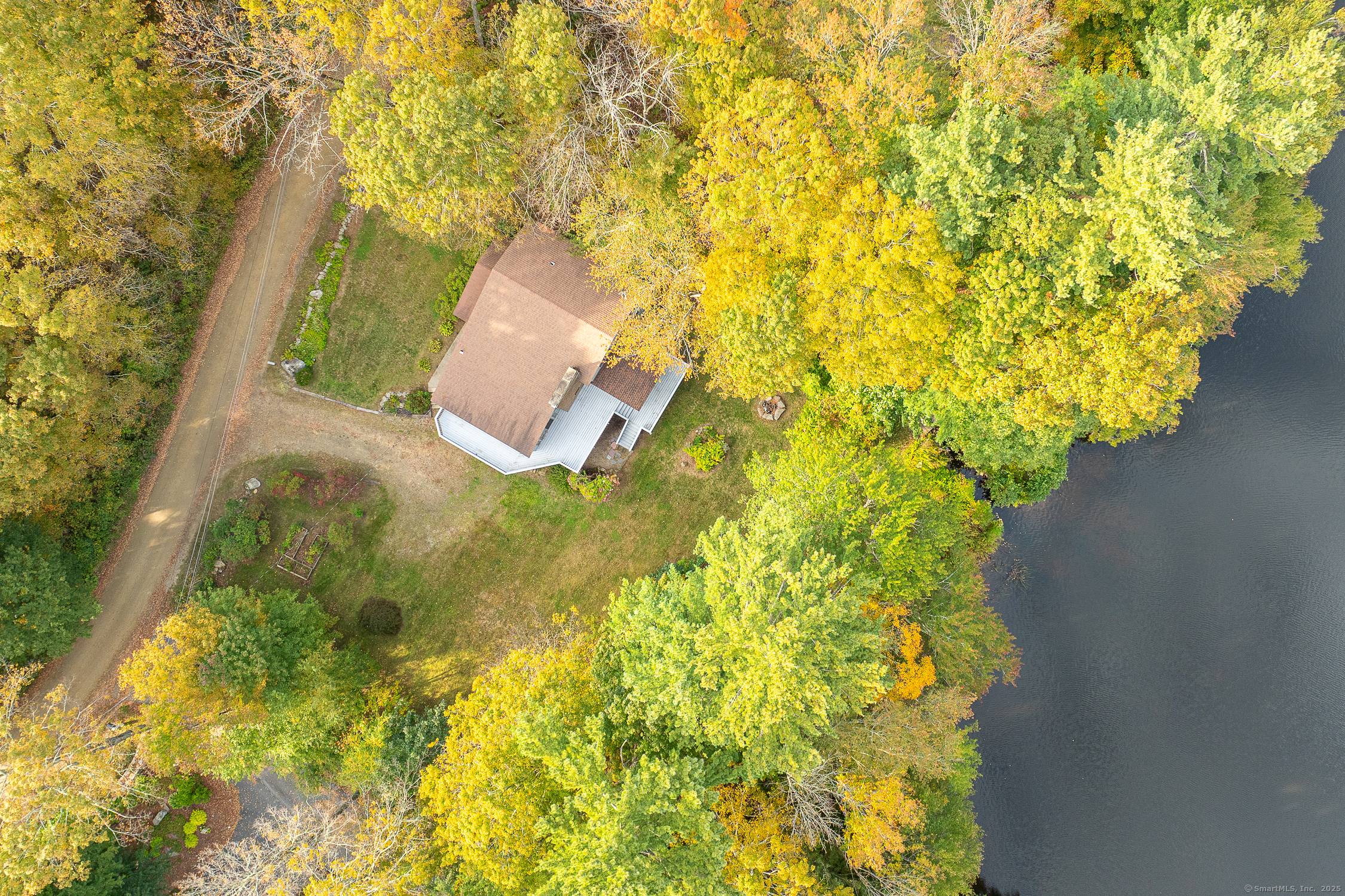 29 Crooked Trl Extension Woodstock CT 06281