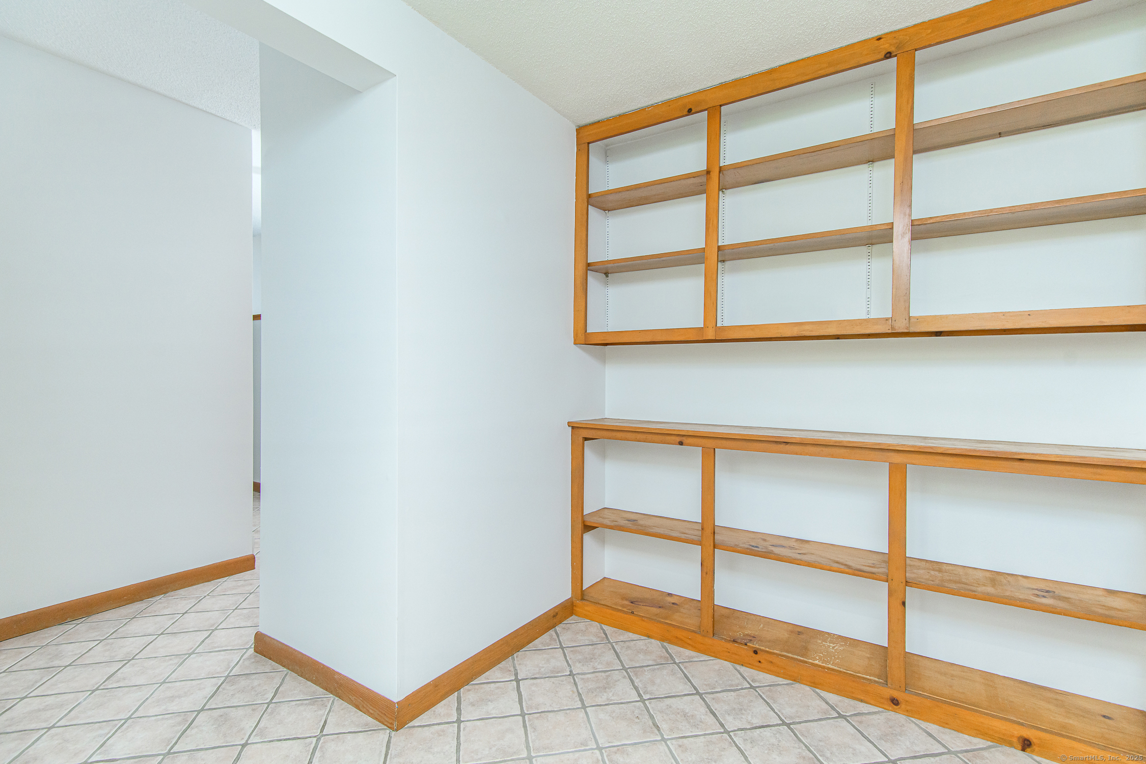 29 Crooked Trl Extension Woodstock CT 06281