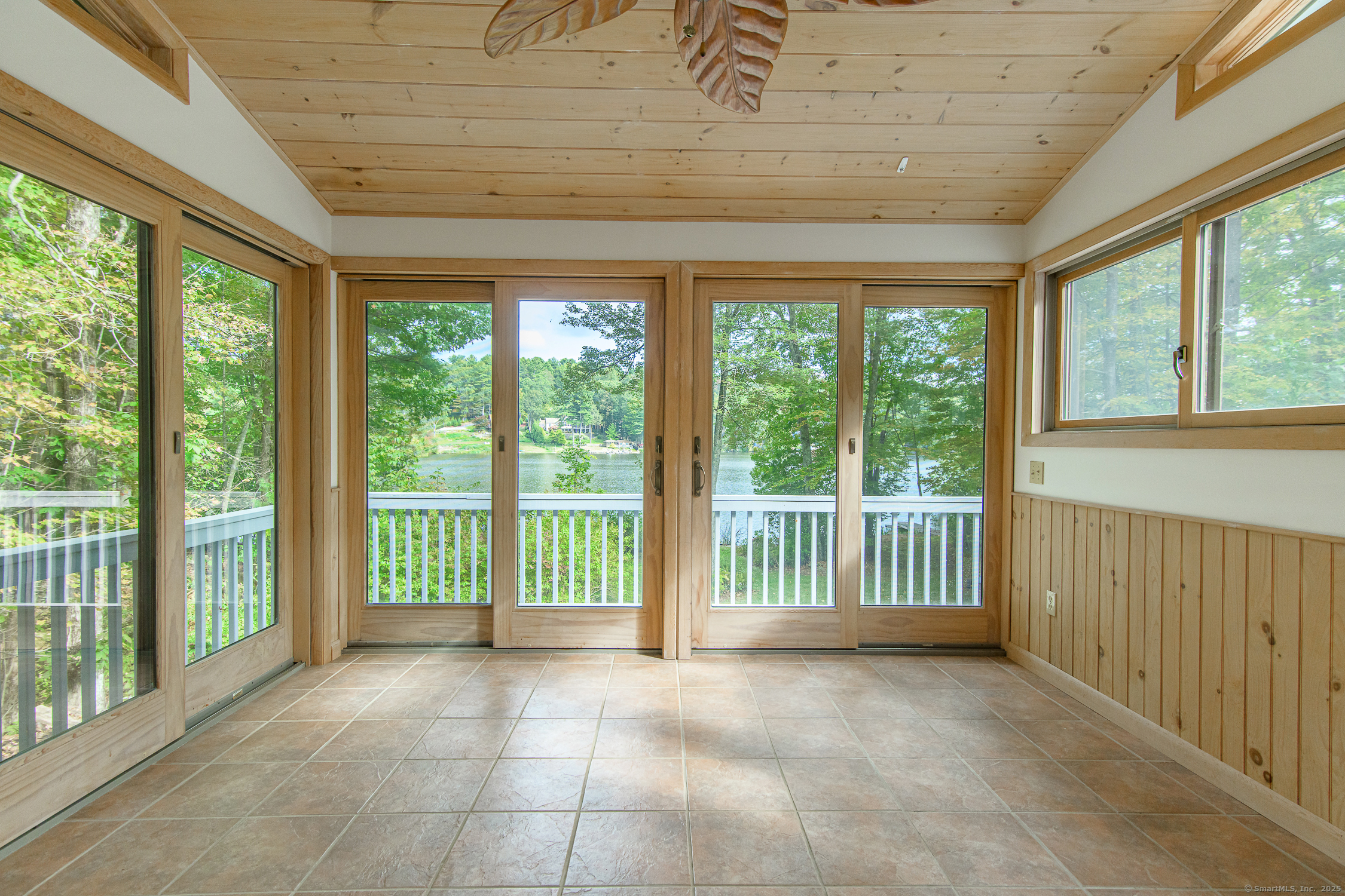 29 Crooked Trl Extension Woodstock CT 06281