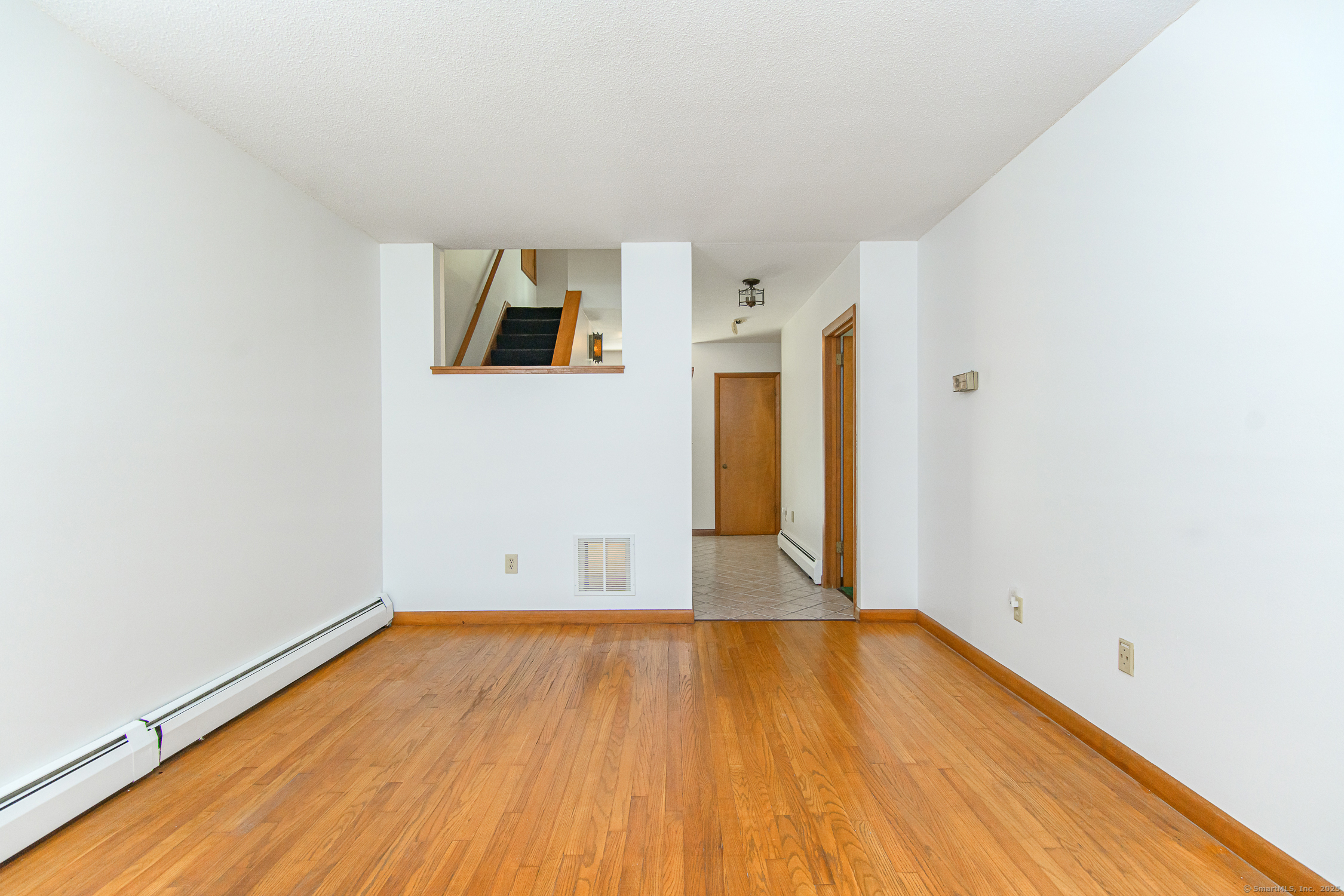 29 Crooked Trl Extension Woodstock CT 06281