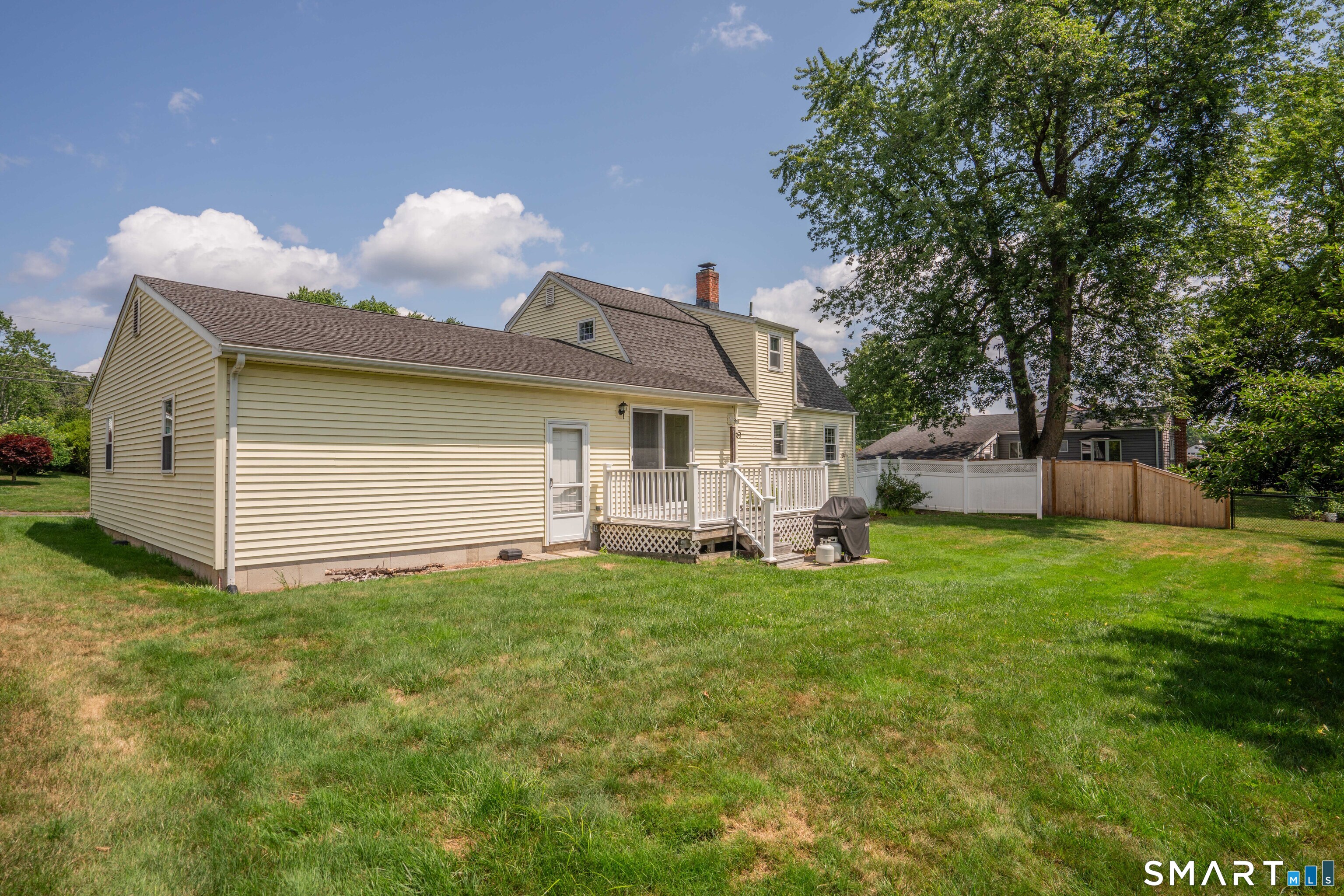 42 Sadler Street Windsor Locks CT 06096