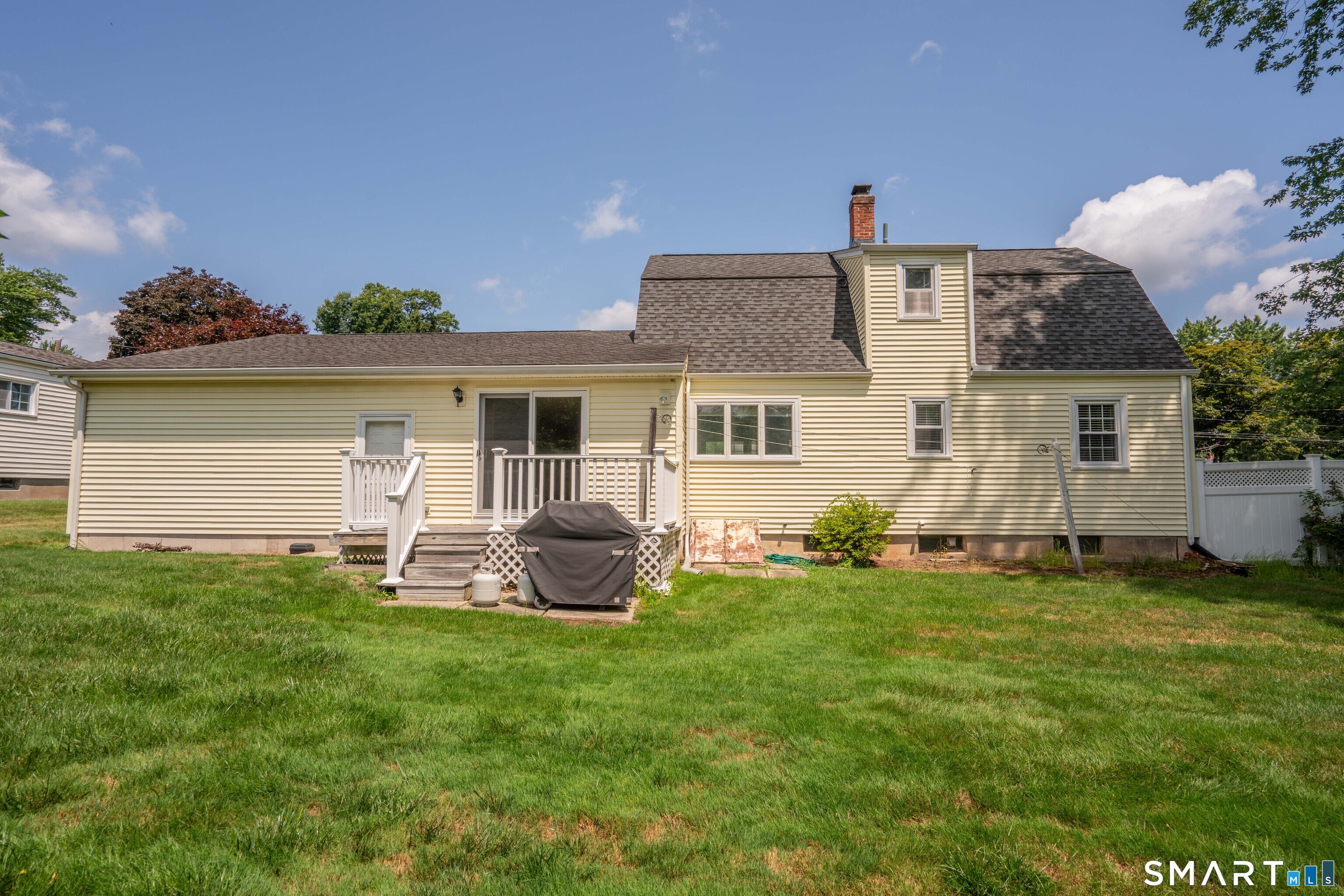 42 Sadler Street Windsor Locks CT 06096