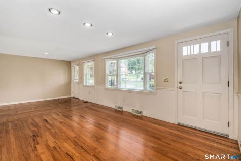 42 Sadler Street Windsor Locks CT 06096