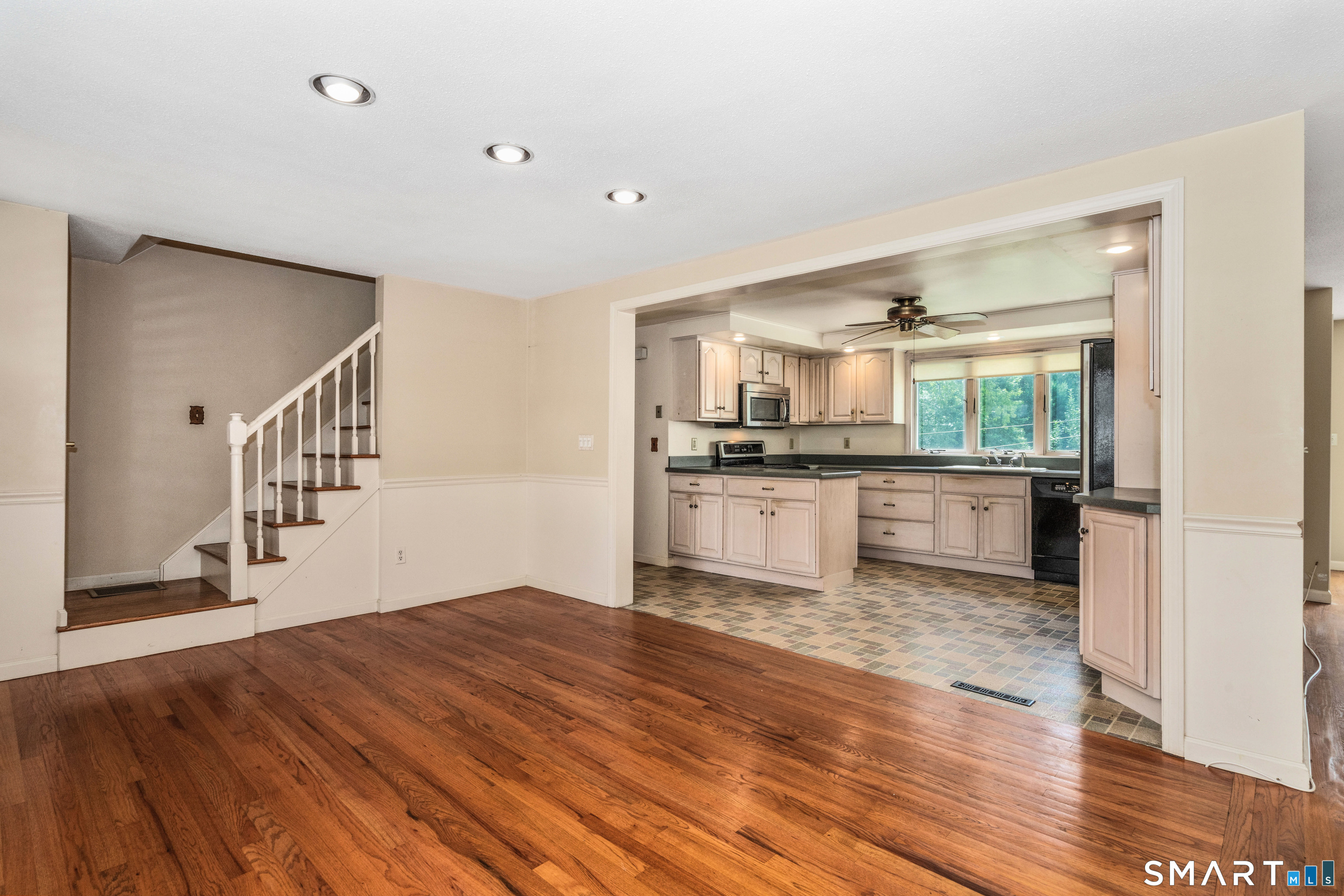 42 Sadler Street Windsor Locks CT 06096