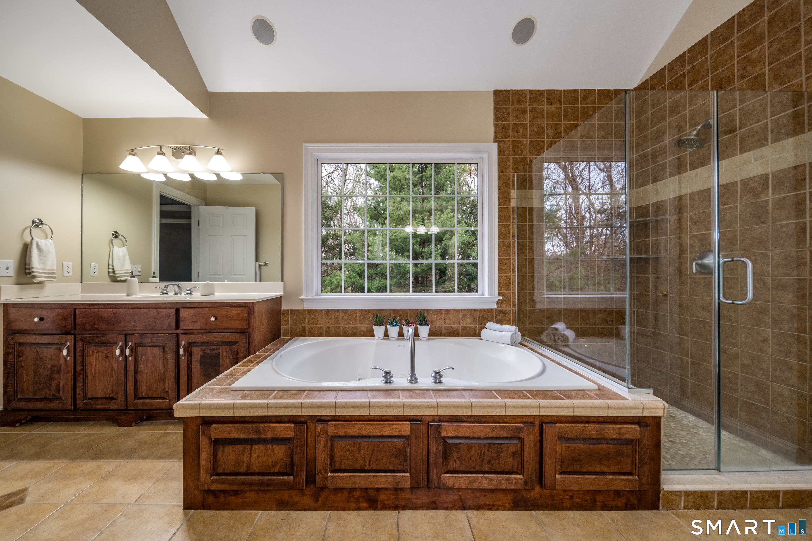 4 Collins View Road Canton CT 06019