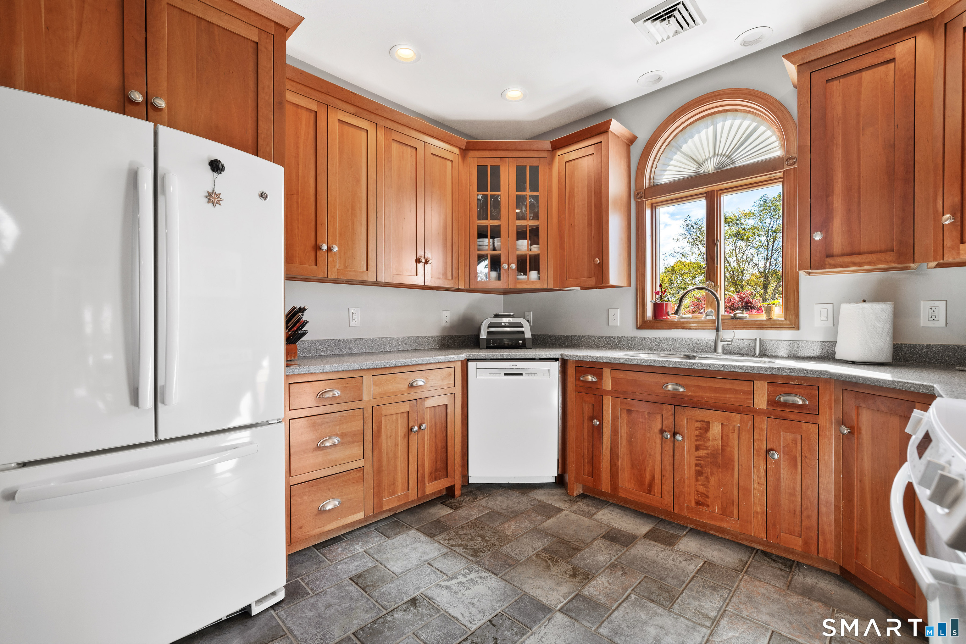 48 Blossom Drive Pomfret CT 06259