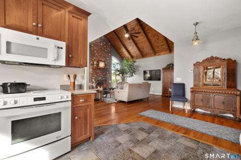 48 Blossom Drive Pomfret CT 06259