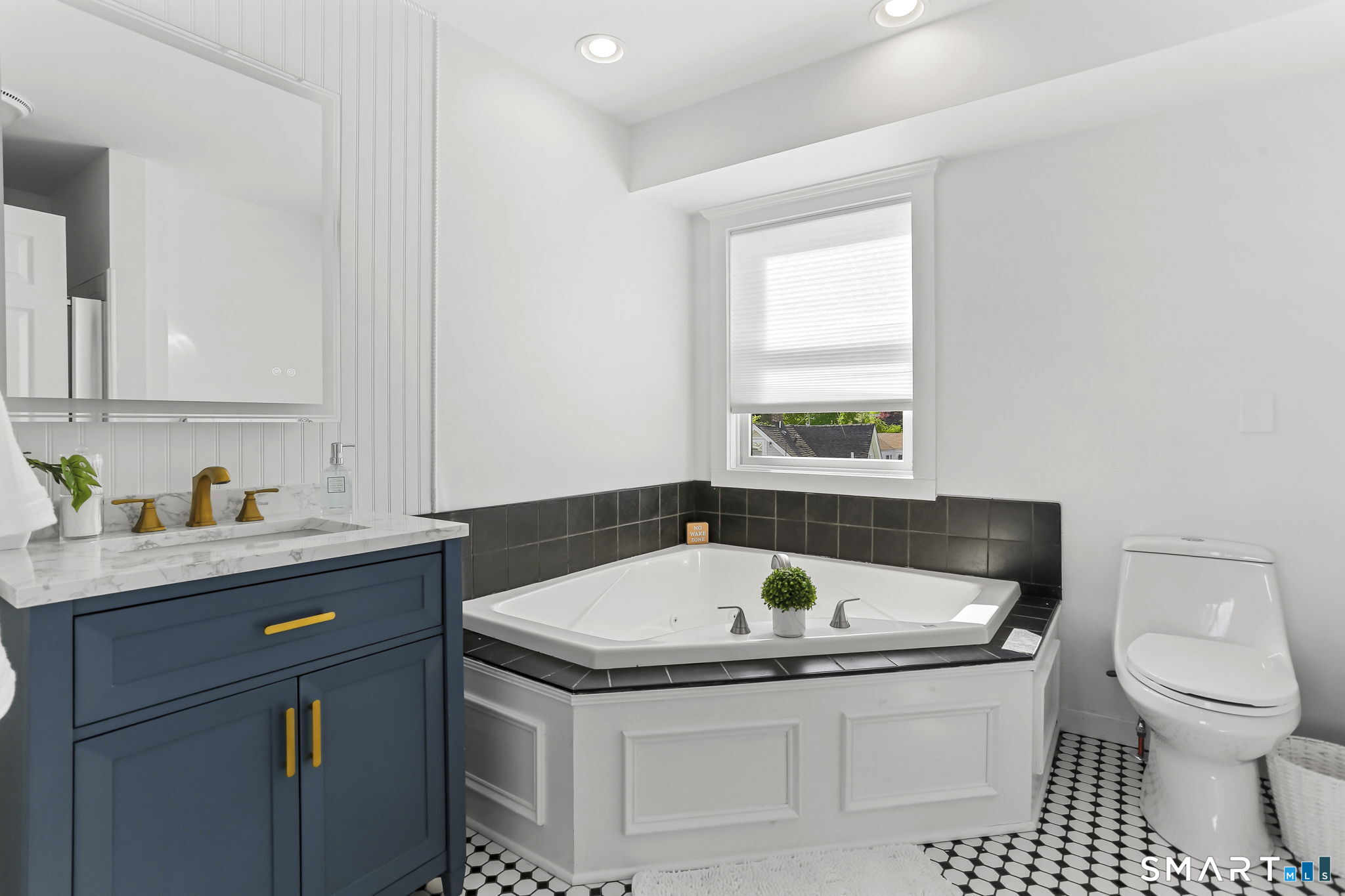9 Stowe Avenue Milford CT 06460