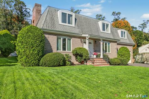 14 Coachlamp Lane Stamford CT 06902
