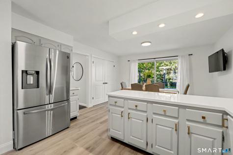 14 Coachlamp Lane Stamford CT 06902