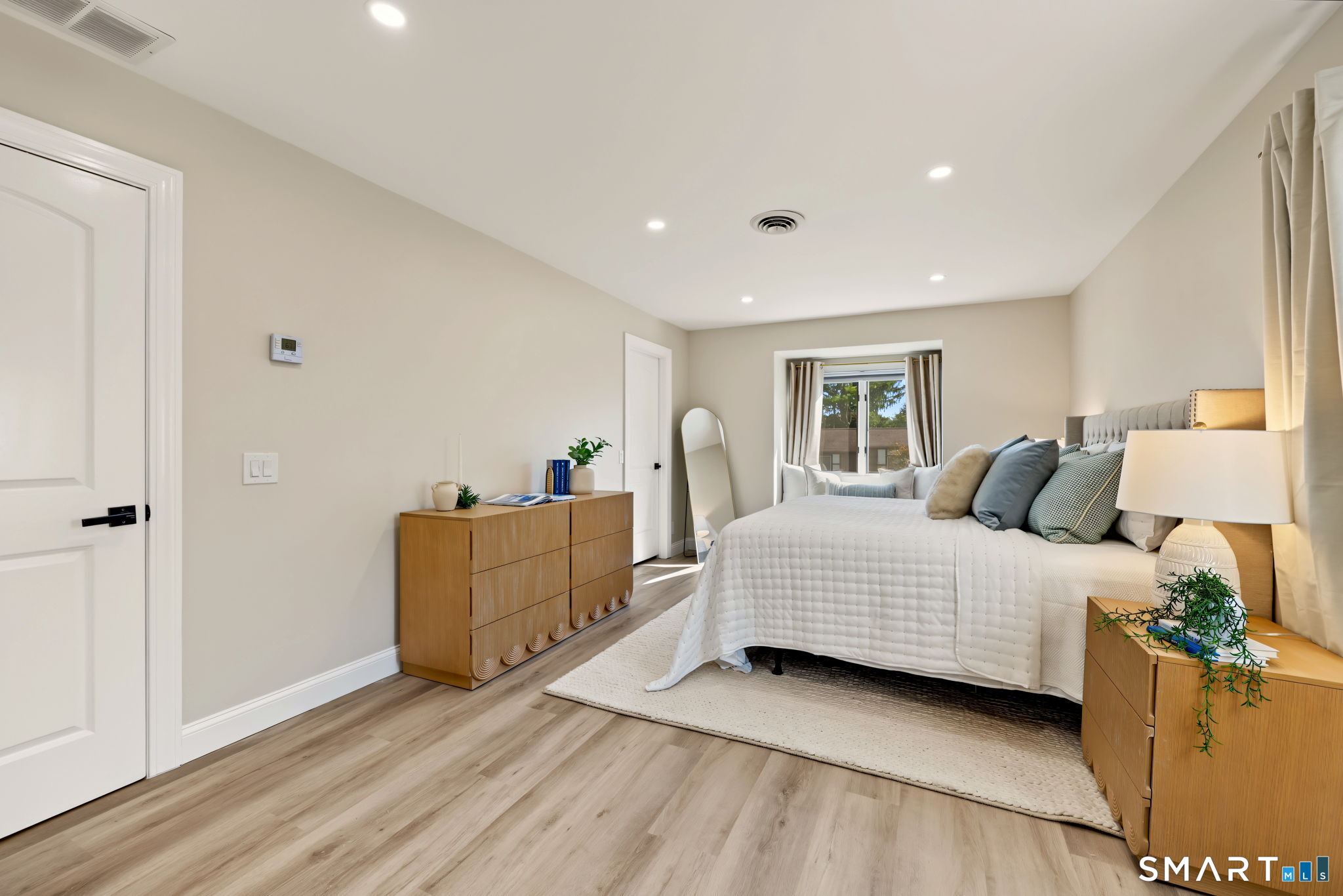 14 Coachlamp Lane Stamford CT 06902