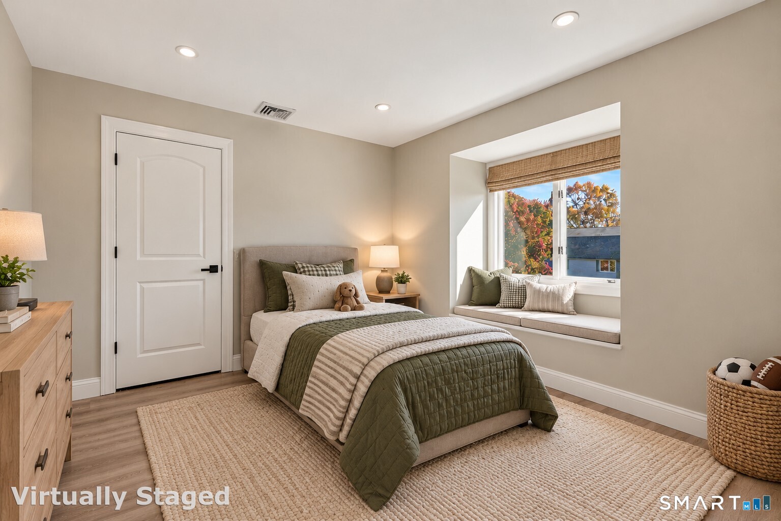 14 Coachlamp Lane Stamford CT 06902