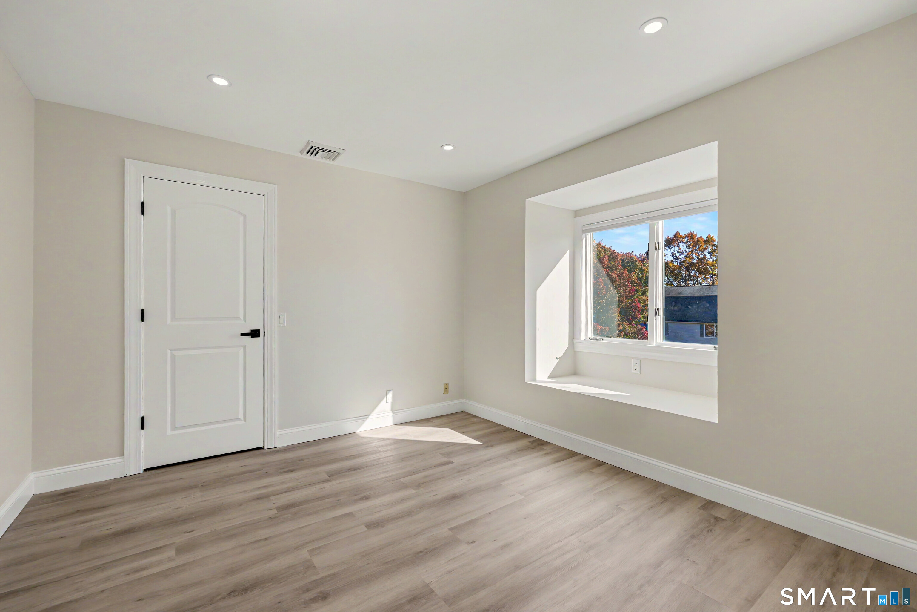 14 Coachlamp Lane Stamford CT 06902