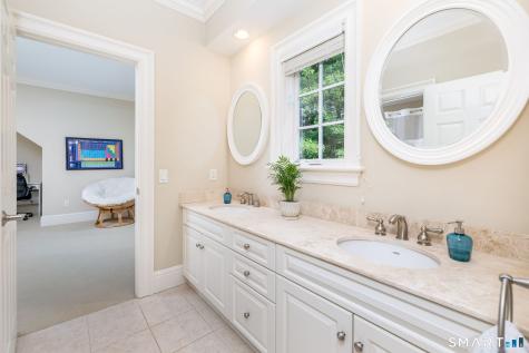 14 Scarborough Drive Avon CT 06001