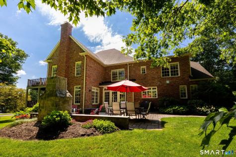 14 Scarborough Drive Avon CT 06001