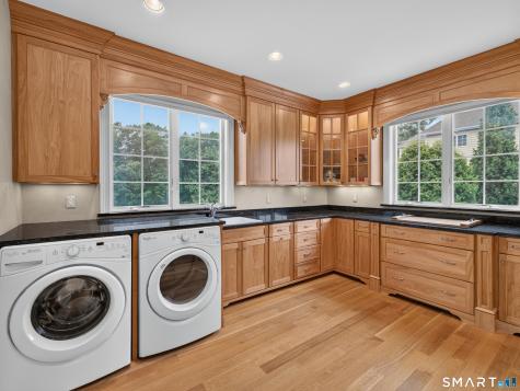 55 Hunters Ridge Rocky Hill CT 06067