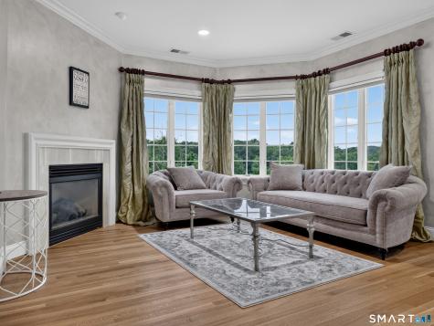 55 Hunters Ridge Rocky Hill CT 06067