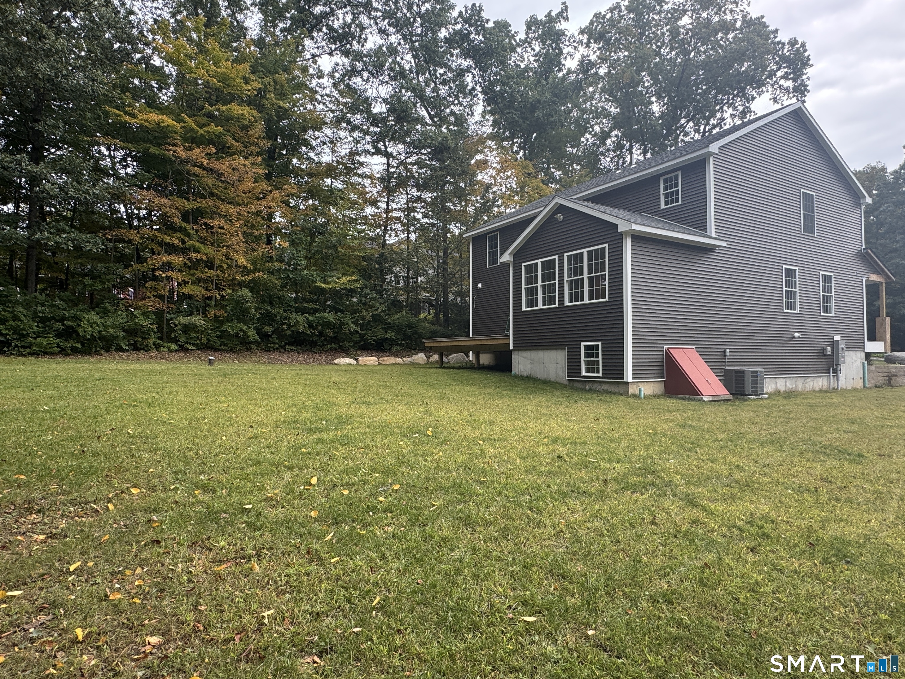 26 Hyde Farm Terrace East Hampton CT 06424