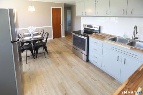 202 Reed Avenue Windsor Locks CT 06096