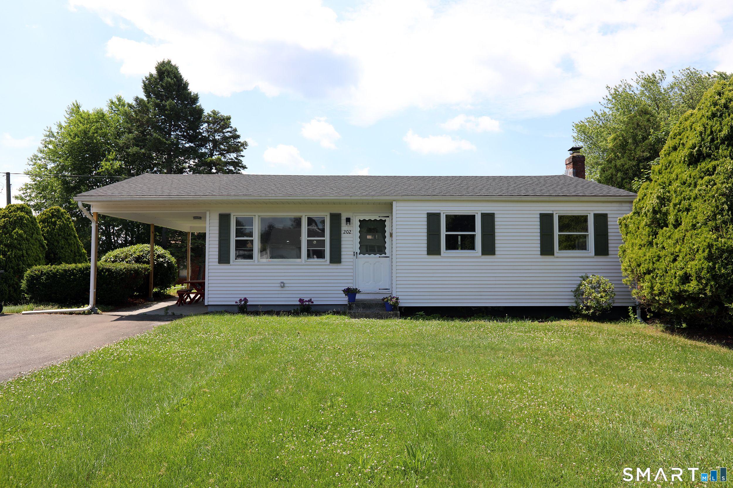 202 Reed Avenue Windsor Locks CT 06096