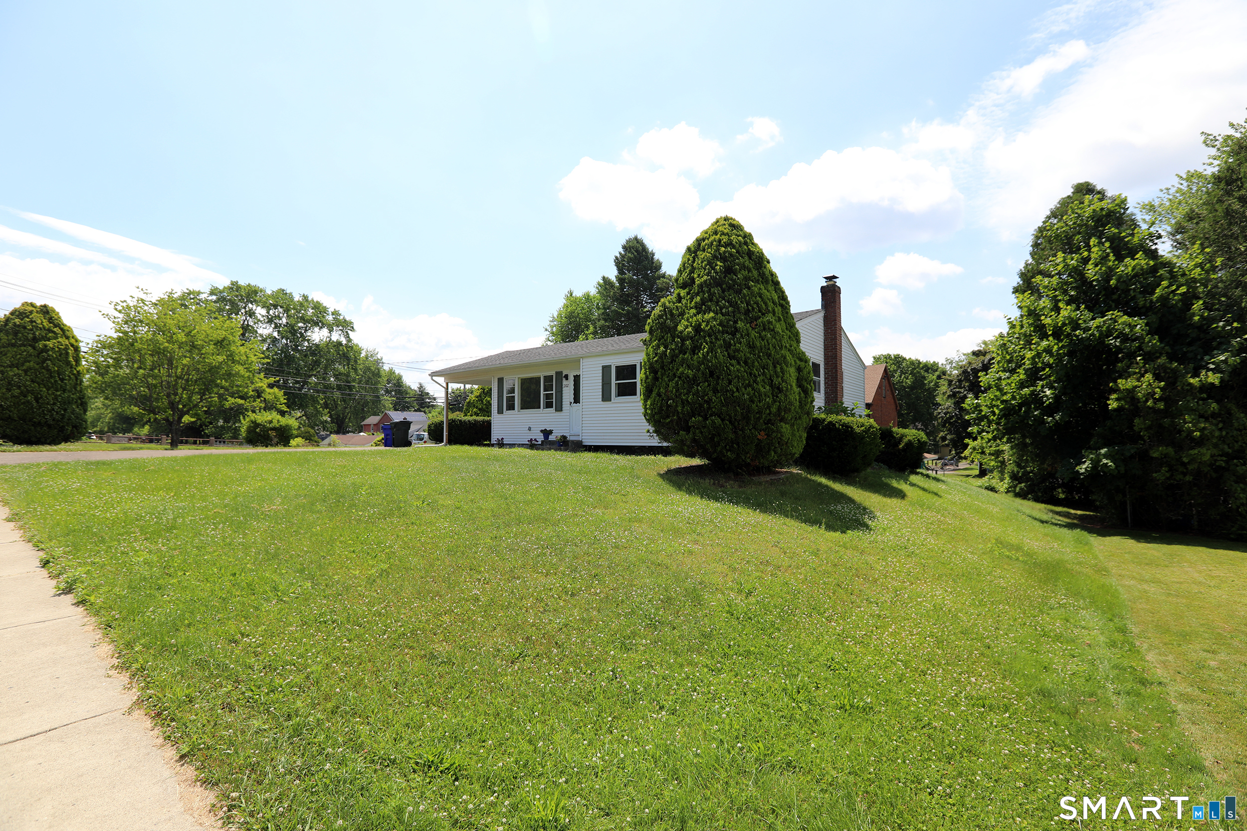202 Reed Avenue Windsor Locks CT 06096