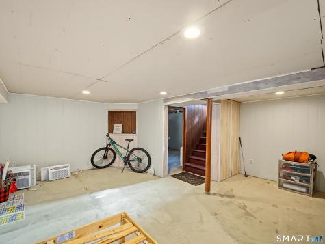 76 Great Circle Road West Haven CT 06516