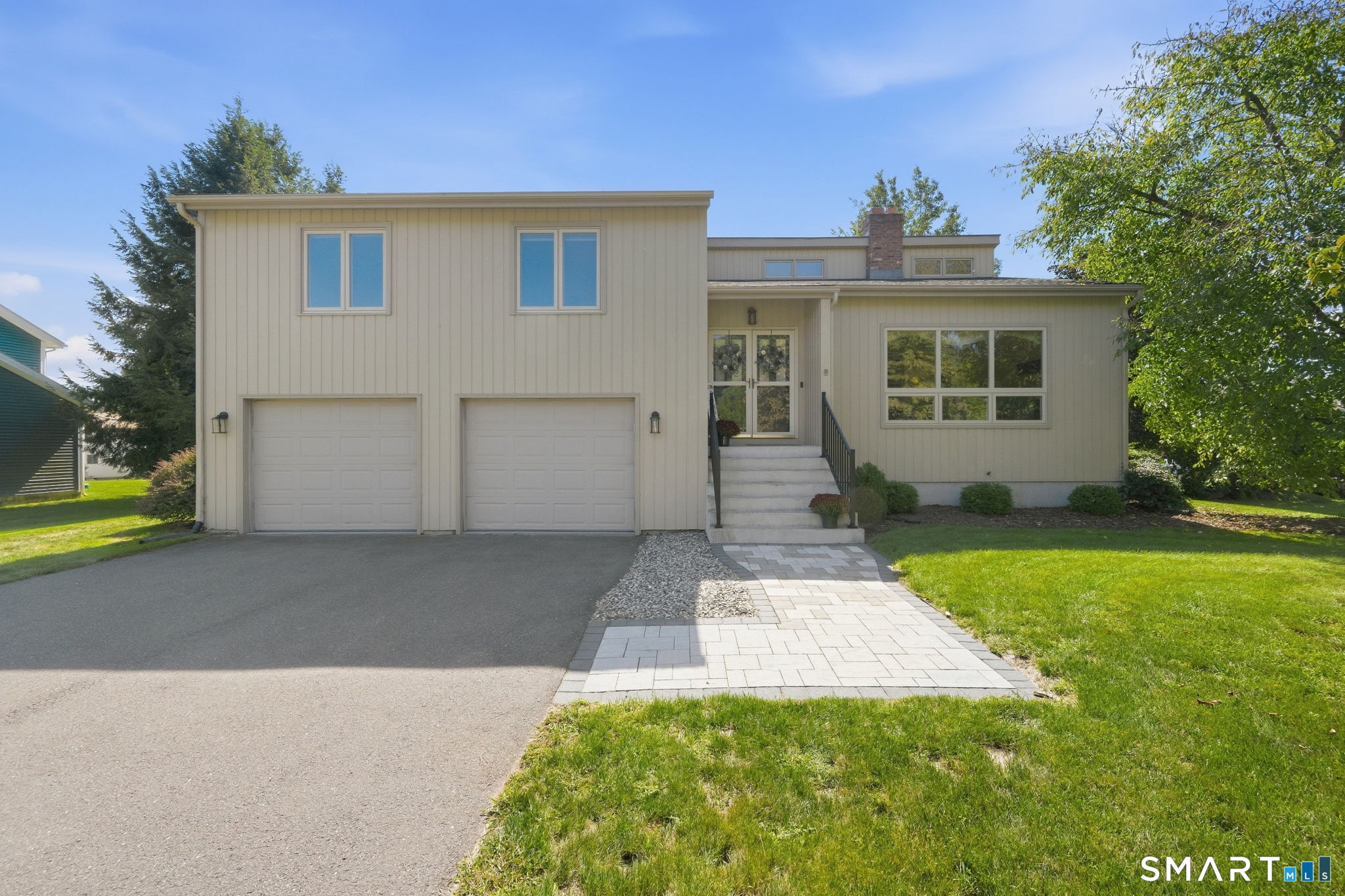 207 Lisa Drive South Windsor CT 06074