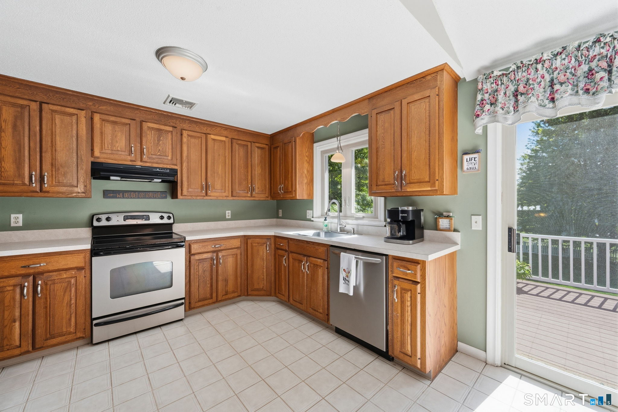 207 Lisa Drive South Windsor CT 06074